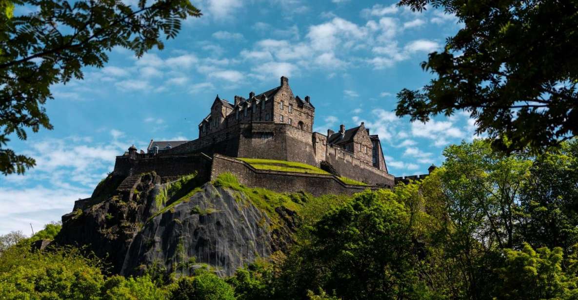 Edinburgh: Capture the Most Photogenic Spots With a Local - Key Points