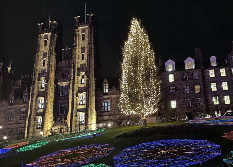 Edinburgh: Christmas Walking Tour With Gingerbread Treat - Key Points