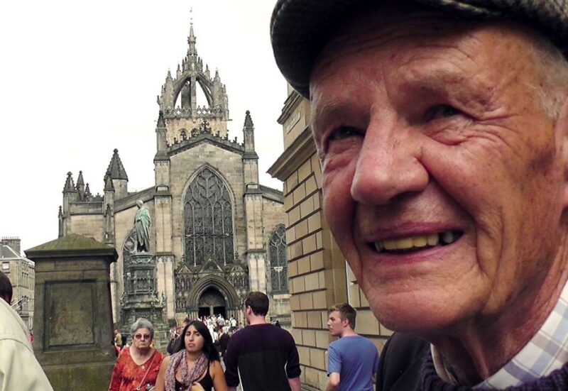 Edinburgh: City Highlights Private Guided Walking Tour - Key Points
