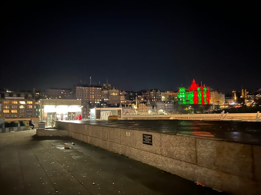 Edinburgh: Ghost and Dark Side of the City Walking Tour - Key Points