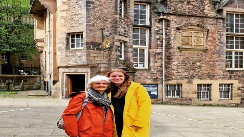 Edinburgh: Heart Of Old Town Private Walking Tour - Key Points