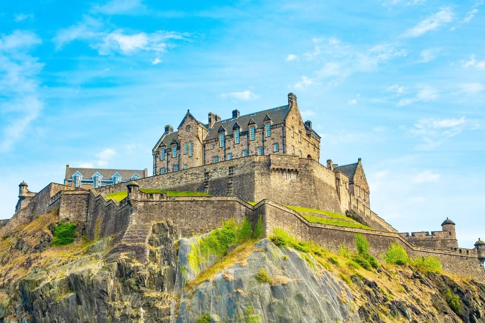 Edinburgh Old Town Highlights Private Guided Walking Tour - Key Points