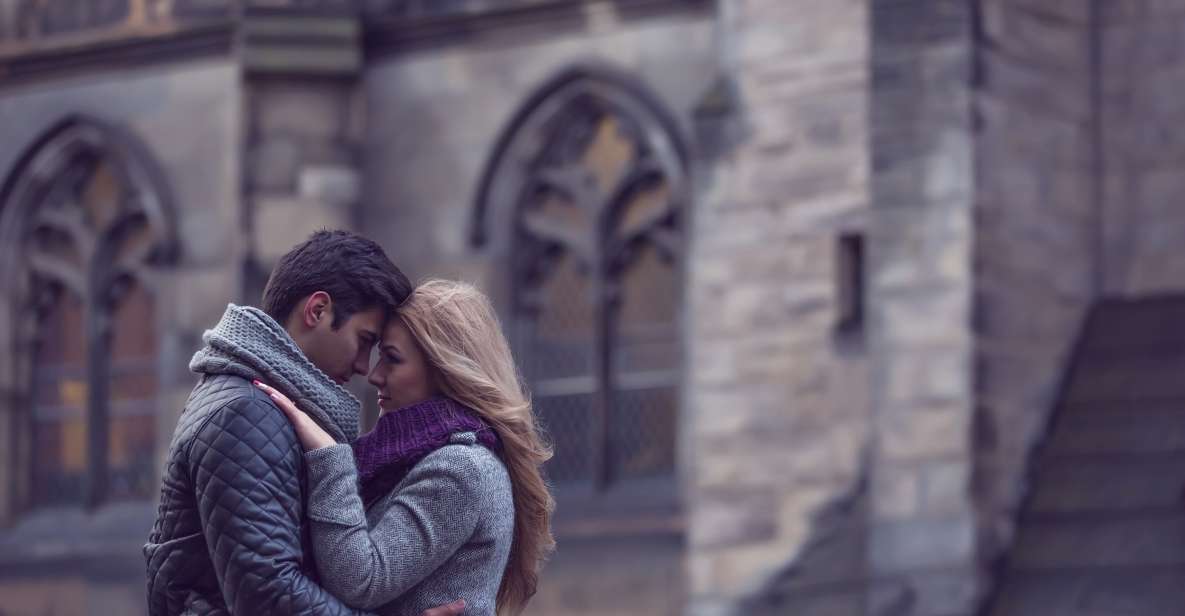 Edinburgh: Romantic Couples Professional Photoshoot - Key Points