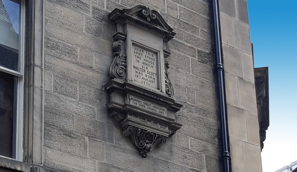 Edinburgh: Royal Mile Scottish Enlightenment Walking Tour - Key Points