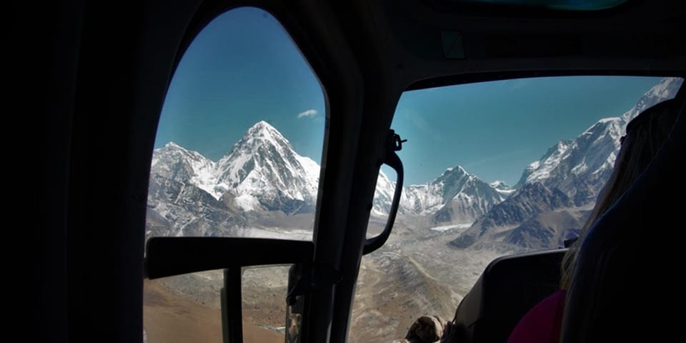 Everest Helicopter Tour Landing at Everest View Hotel - Key Points