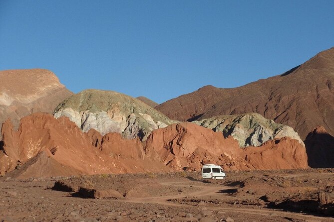 Excursion to Rainbow Valley and Petroglyphs, Yerbas Buenas - Itinerary and Highlights