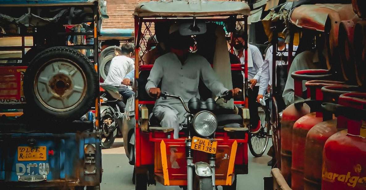 Explore Old Delhi in Tuk Tuk and New Delhi by Car - Key Points