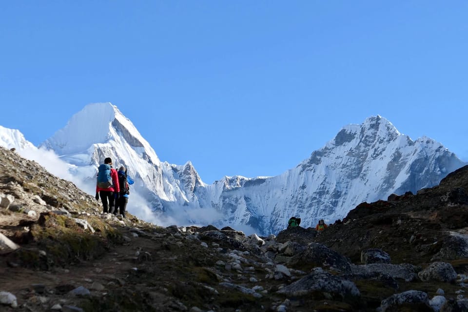 Explore the Mount Everest and Everest Region in a Single Day - Key Points