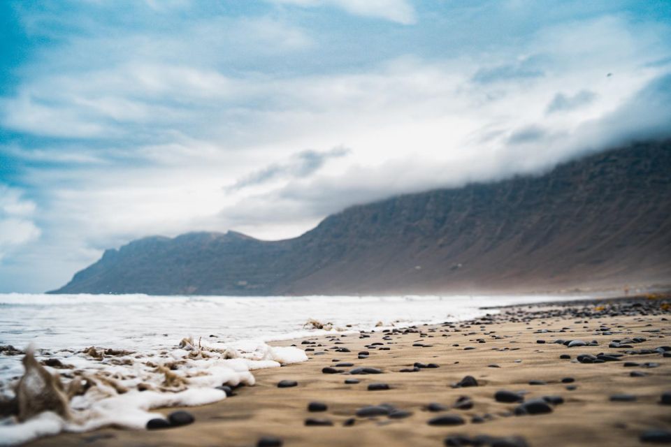 Famara : Surfing Lessons - Key Points