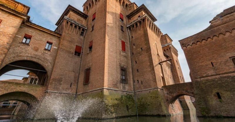 Ferrara: Estense Castle Guided Tour - Key Points