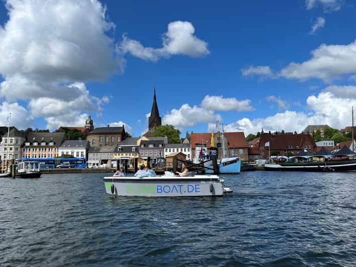 Flensburg: E-Boat Rental - Key Points