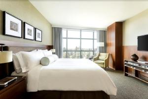 Four Seasons Hotel Silicon Valley at East Palo Alto - Good To Know