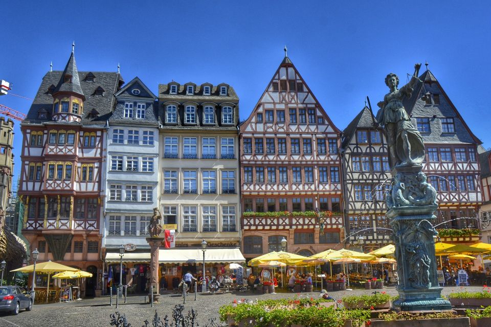 Frankfurt: Old Town Historical Walking Tour in German - Key Points