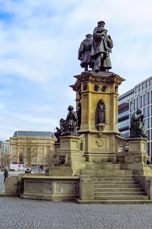 Frankfurt Private Guided City Tour - Key Points