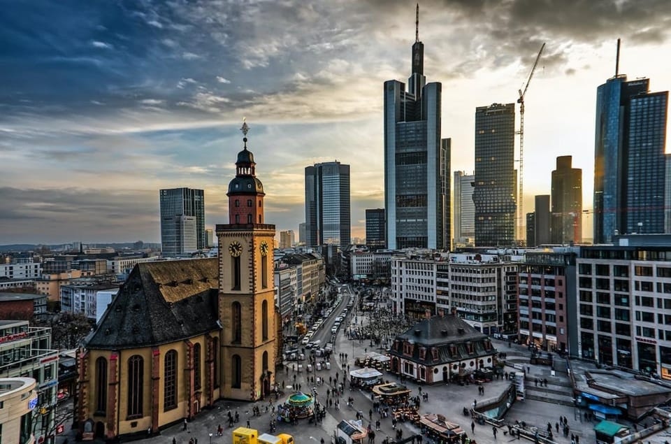 Frankfurt: Walking Tour With Audio Guide on App - Key Points