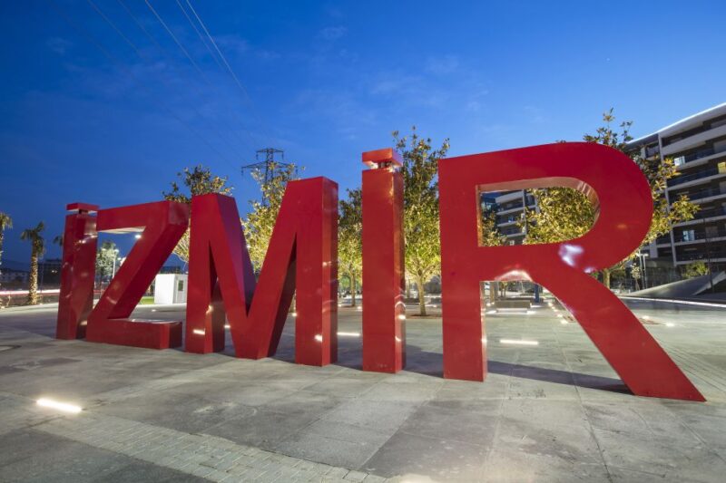 From Cesme: Private Izmir City & Agora Tour With Lunch - Key Points