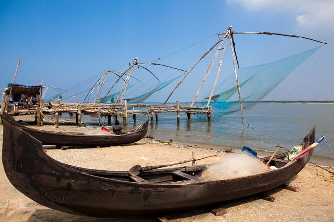 From Cochin Port: Backwaters by Houseboat & Chinese Nets - Good To Know