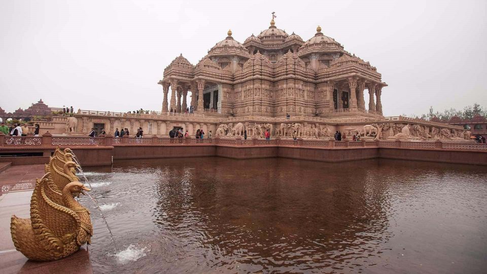 From Delhi: Old Delhi Tour With Akshardham Temple - Key Points