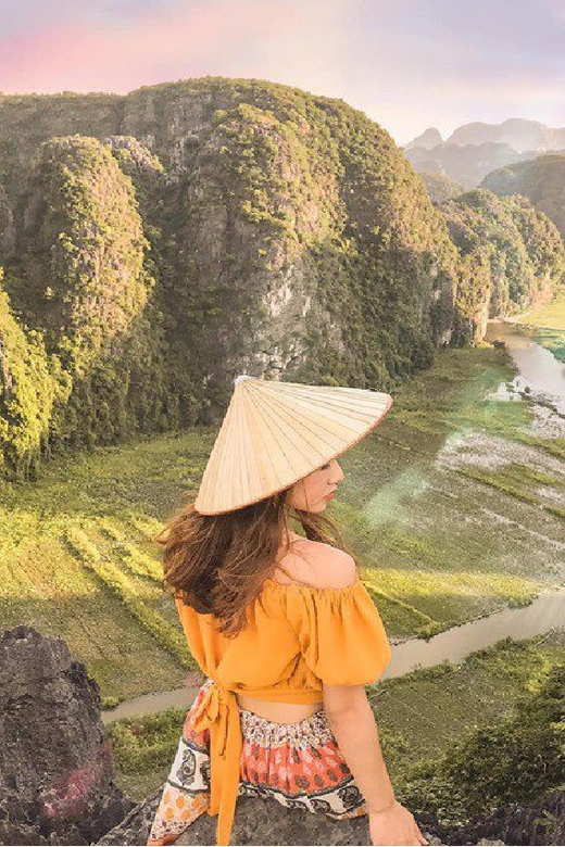 From Hanoi: Tam Coc, Mua Cave, and Hoa Lu Day Tour - Key Points