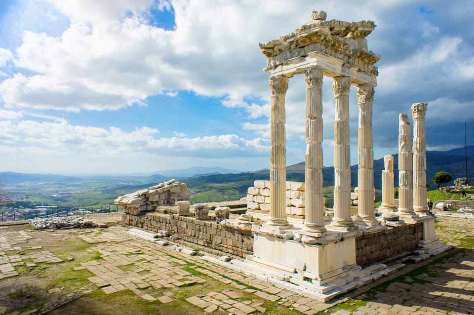 From Izmir: Private Day Trip to Acropolis of Pergamon - Key Points