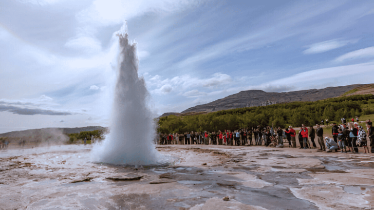 From Keflavik Airport: Private Golden Circle Tour in Iceland