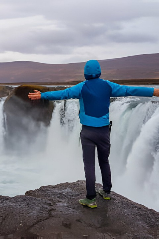 From Keflavik Airport: Private Golden Circle Tour in Iceland - Key Points