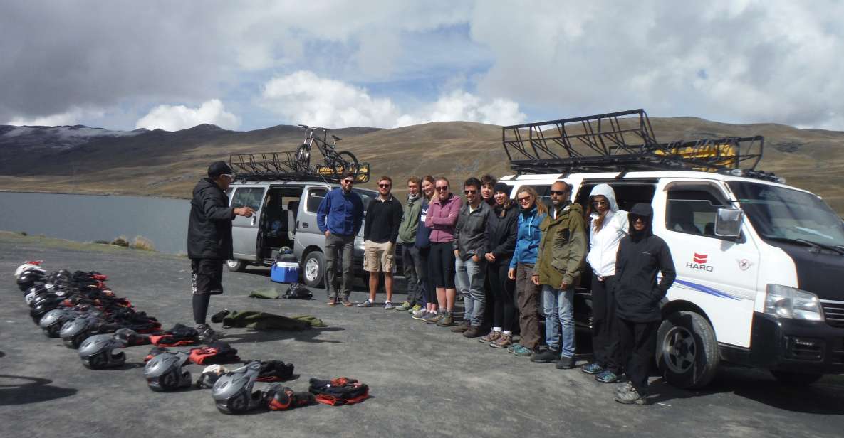 From La Paz: The Worlds Most Dangerous Road Biking Tour - Key Points