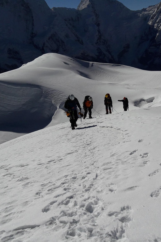 From Lukla: Mera Peak (6,476m) Climbing - Key Points