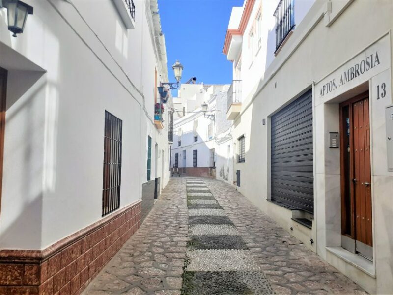 From Malaga: Private Trip to Nerja and Its Cave - Key Points