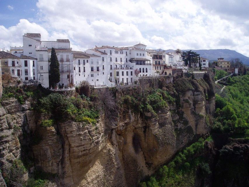 From Malaga:Private Tour to Ronda and Setenil De Las Bodegas - Key Points