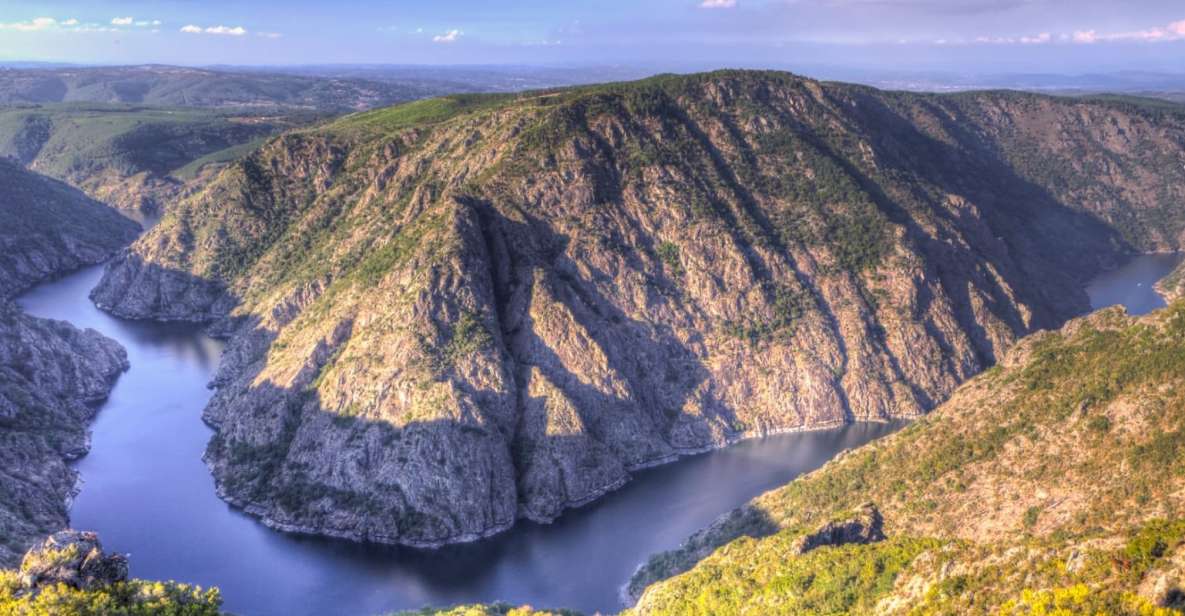 From Santiago: Ribeira Sacra History & Art Trip With Cruise - Key Points