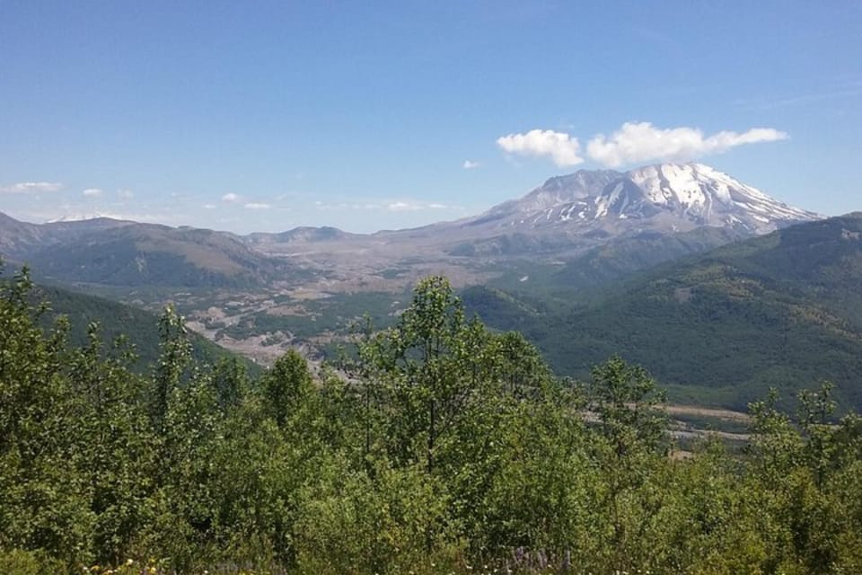 From Seattle: Mount Saint Helens Monument Private Day Trip - Key Points