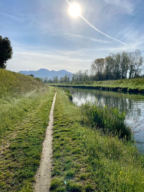 From the Sea to the Apuan Alps:Ebike Tour on Mount Folgorito - Key Points