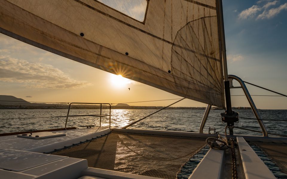 Fuerteventura: Lobos Island Oby Catamaran Cruise - Key Points