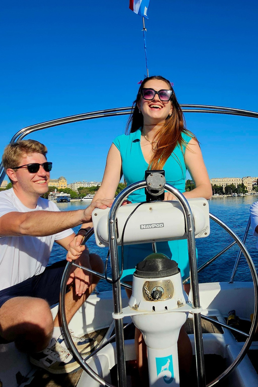 Full Day Private Sailing Tour in Pula