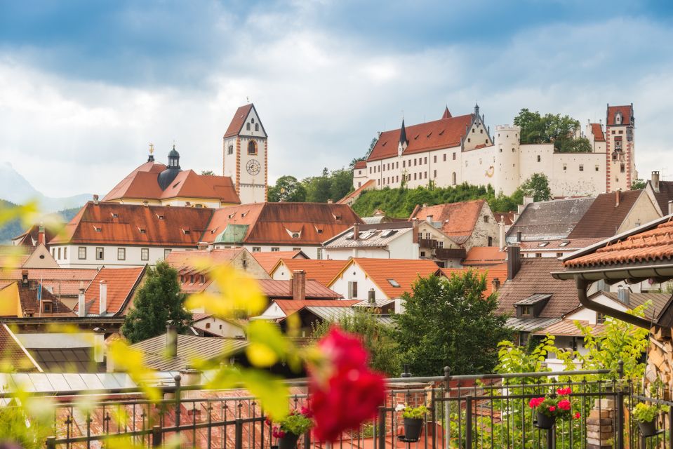 Füssen: Old Town Guided Walking Tour in German - Key Points