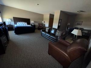 Garner INN & Suites - Facilities and Amenities