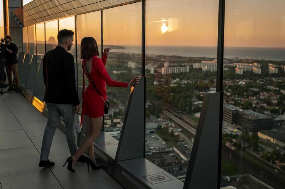 Gdańsk: Enjoy City Views and Delicious Food on the Top Floor - Good To Know