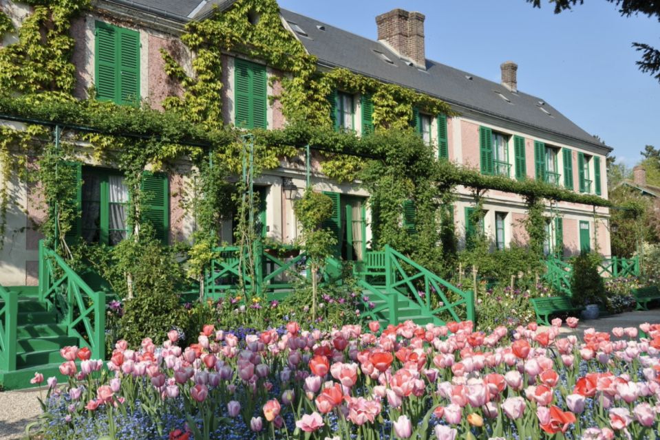 Giverny: Monets House & Gardens Private Guided Walking Tour - Key Points