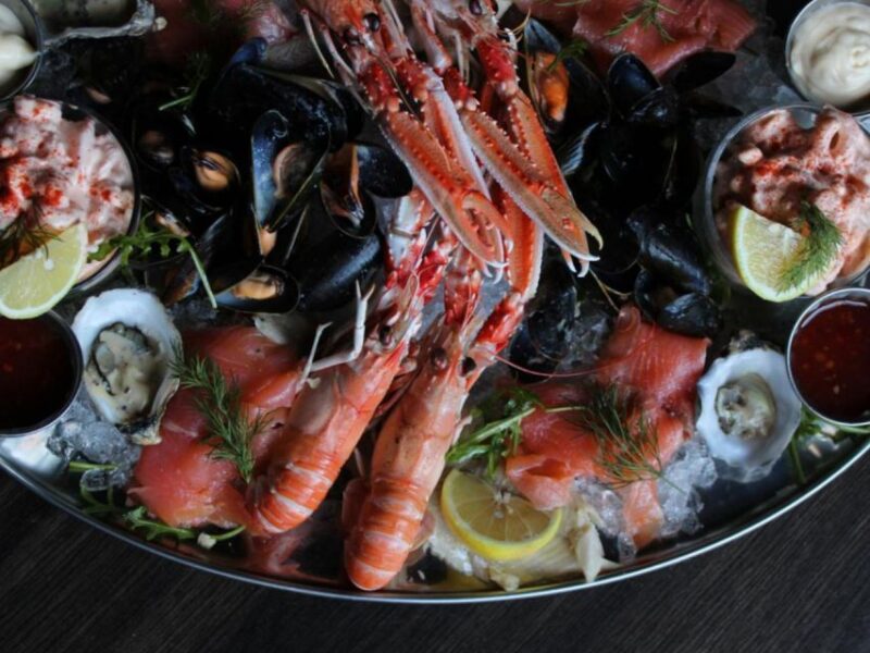Glasgow: Luxury Seafood Platter at Scottish Restaurant - Key Points