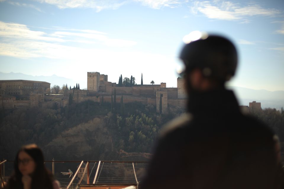 Granada: Albaicin and Sacromonte E-Bike Tour - Key Points