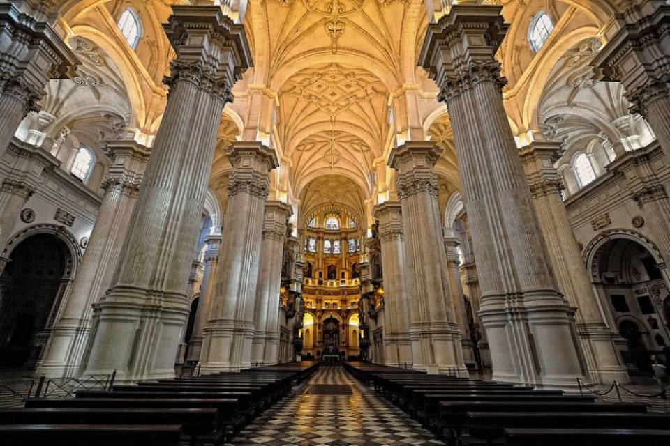 Granada: Cathedral & Royal Chapel Skip the Line Tour - Key Points