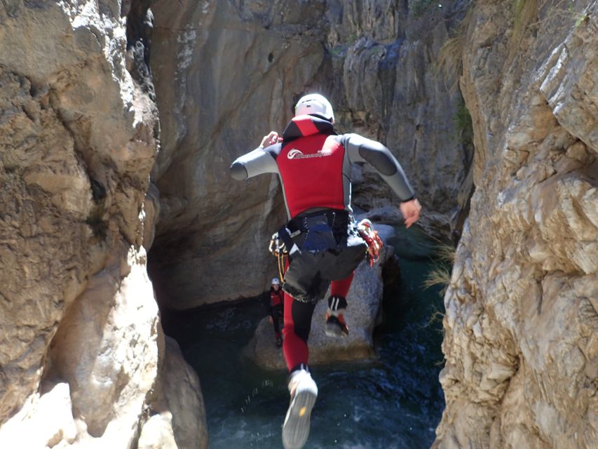 Granada: Río Verde X-Pro Canyoning | Private Tour - Key Points