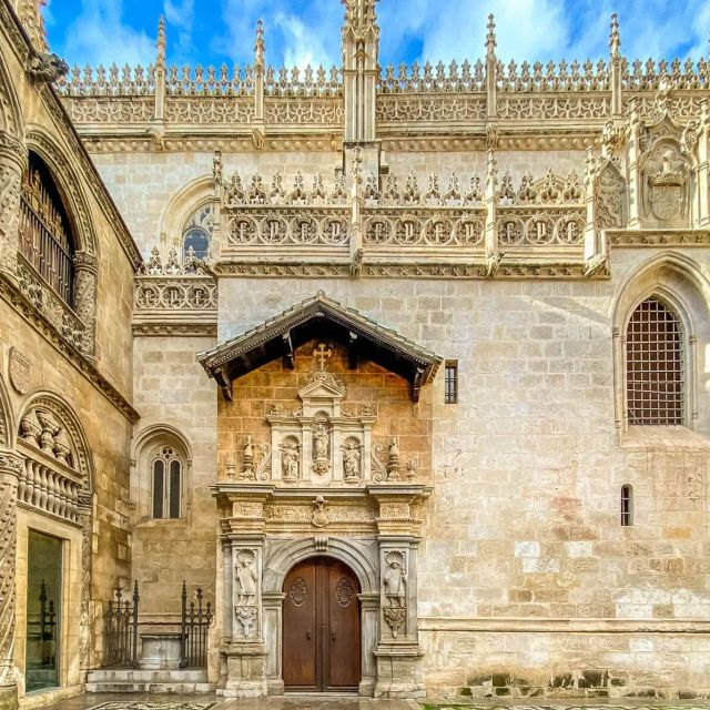 Guided Tour of the Cathedral and Royal Chapel and Its Surroundings - Key Points