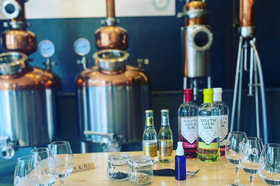 Haggis Paired With Whisky & Gins in 56 North Distillery! - Key Points