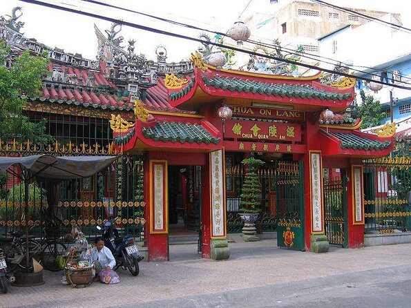 Half-day Ho Chi Minh City China Town Tour By Cyclo - Good To Know