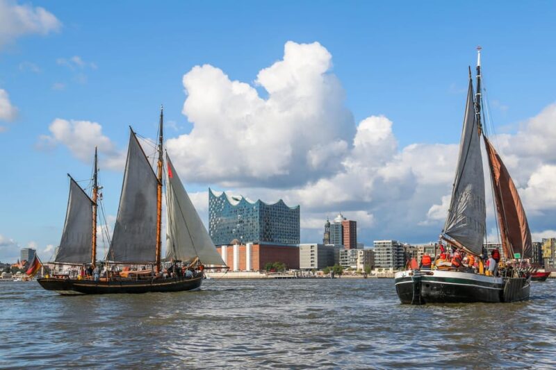 Hamburg Neustadt: Walking Tour With Audio Guide on App - Key Points