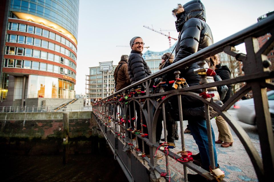 Hamburg: Speicherstadt and HafenCity 2-Hour Tour - Key Points