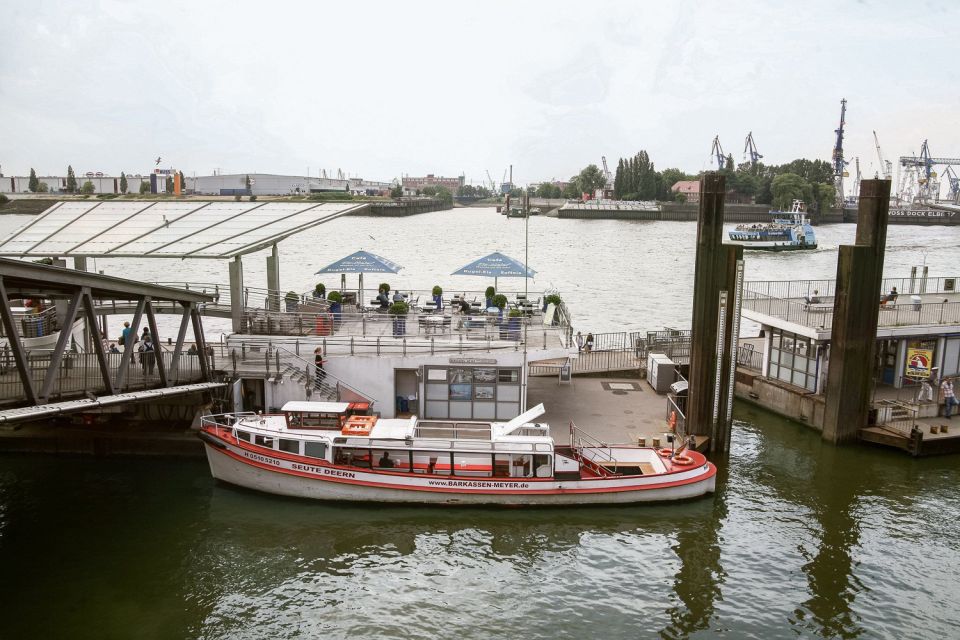 Hamburg: Traditional Harbor Tour With Commentary - Key Points