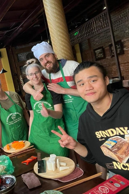 Hanoi Authentic Cooking Class and Local Market With Chef - Key Points